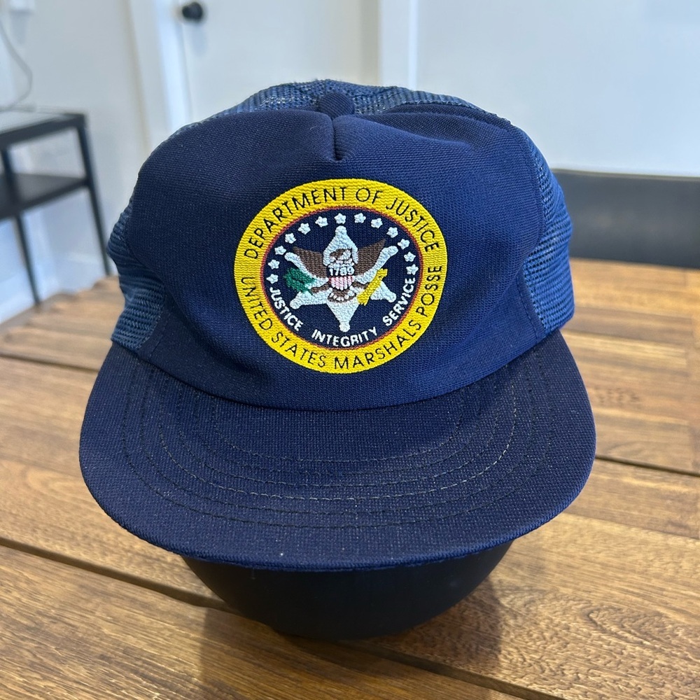 VINTAGE “Dept of justice United States Marshalls Posse” Navy blue trucker hat.